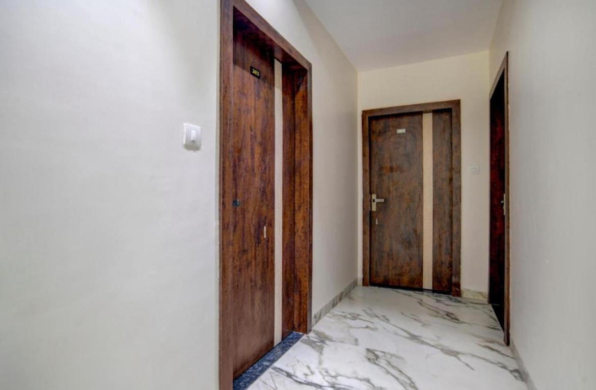 Hotel Vrindavan Prosperity Экстерьер фото